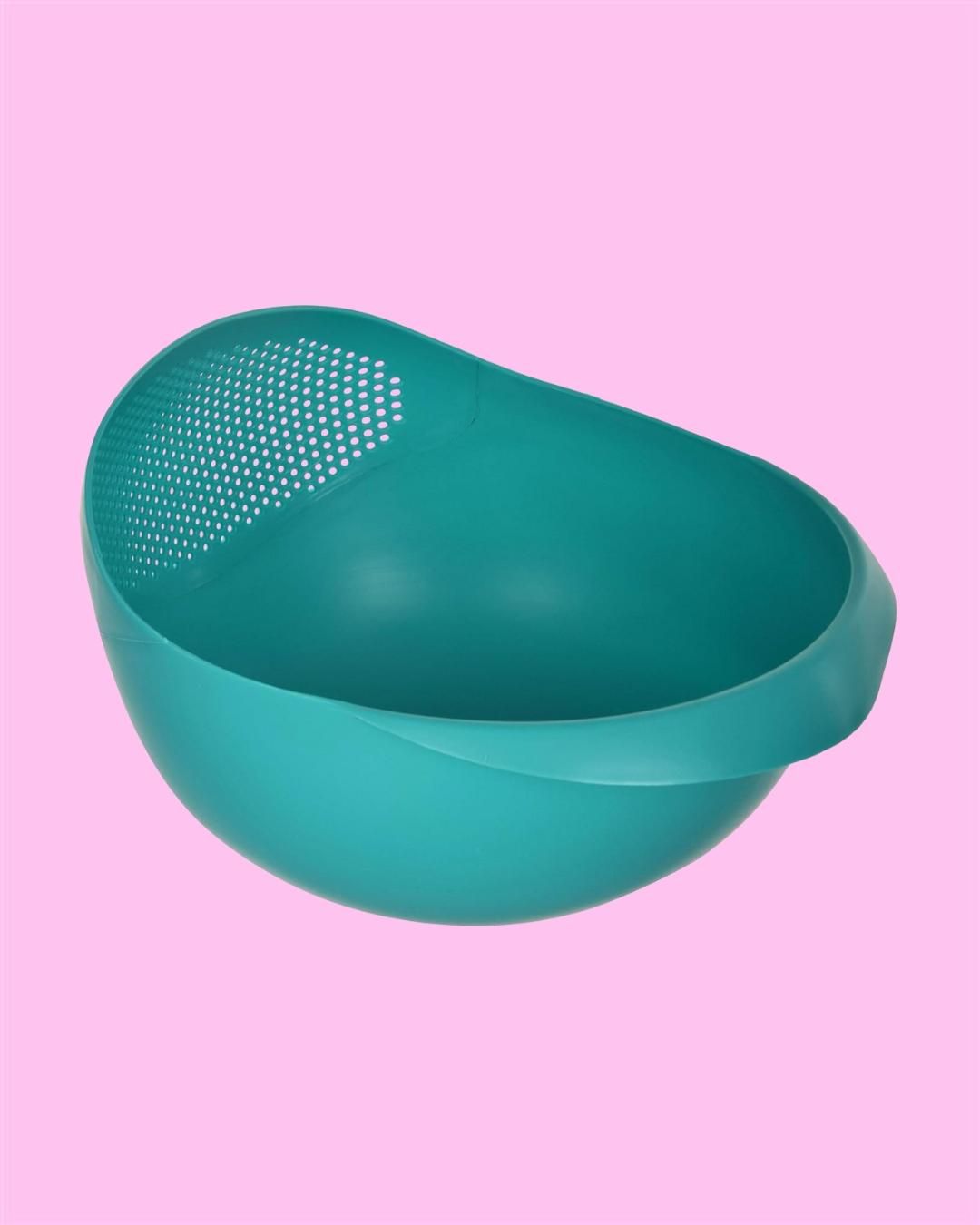 Food Washing Bowl and Strainer.