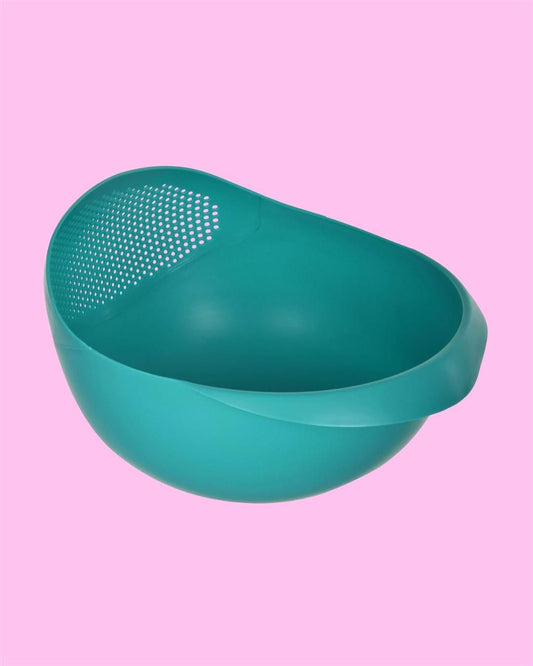 Food Washing Bowl and Strainer.