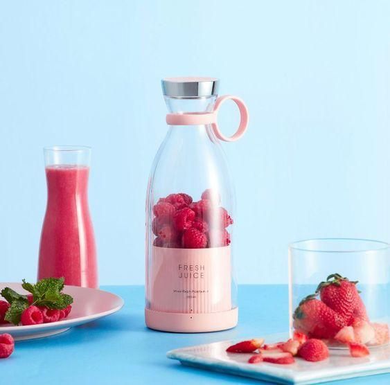 Travel Portable Mini Juice Blender.